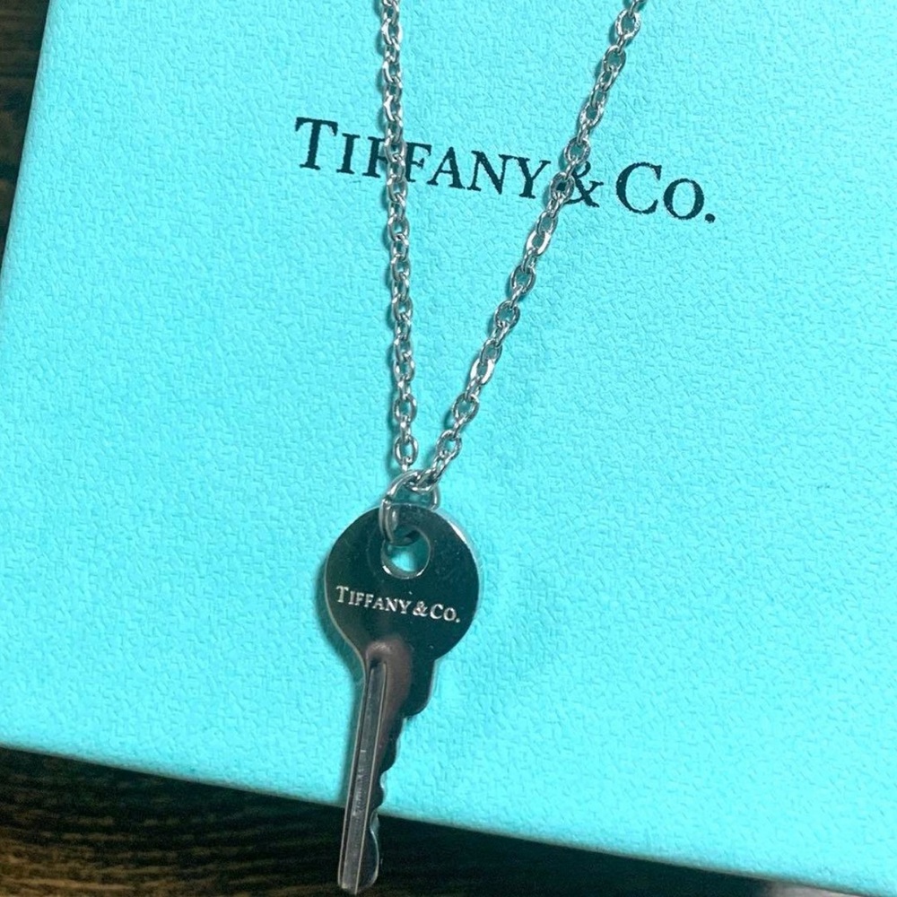 tiffany & co key charm necklace